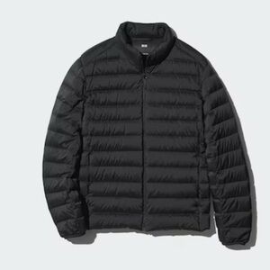 Uniqlo Men's Black ultra light weight Puffer Jacket